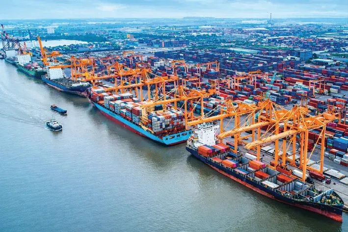 Cảng container – chính ngạch đường biển